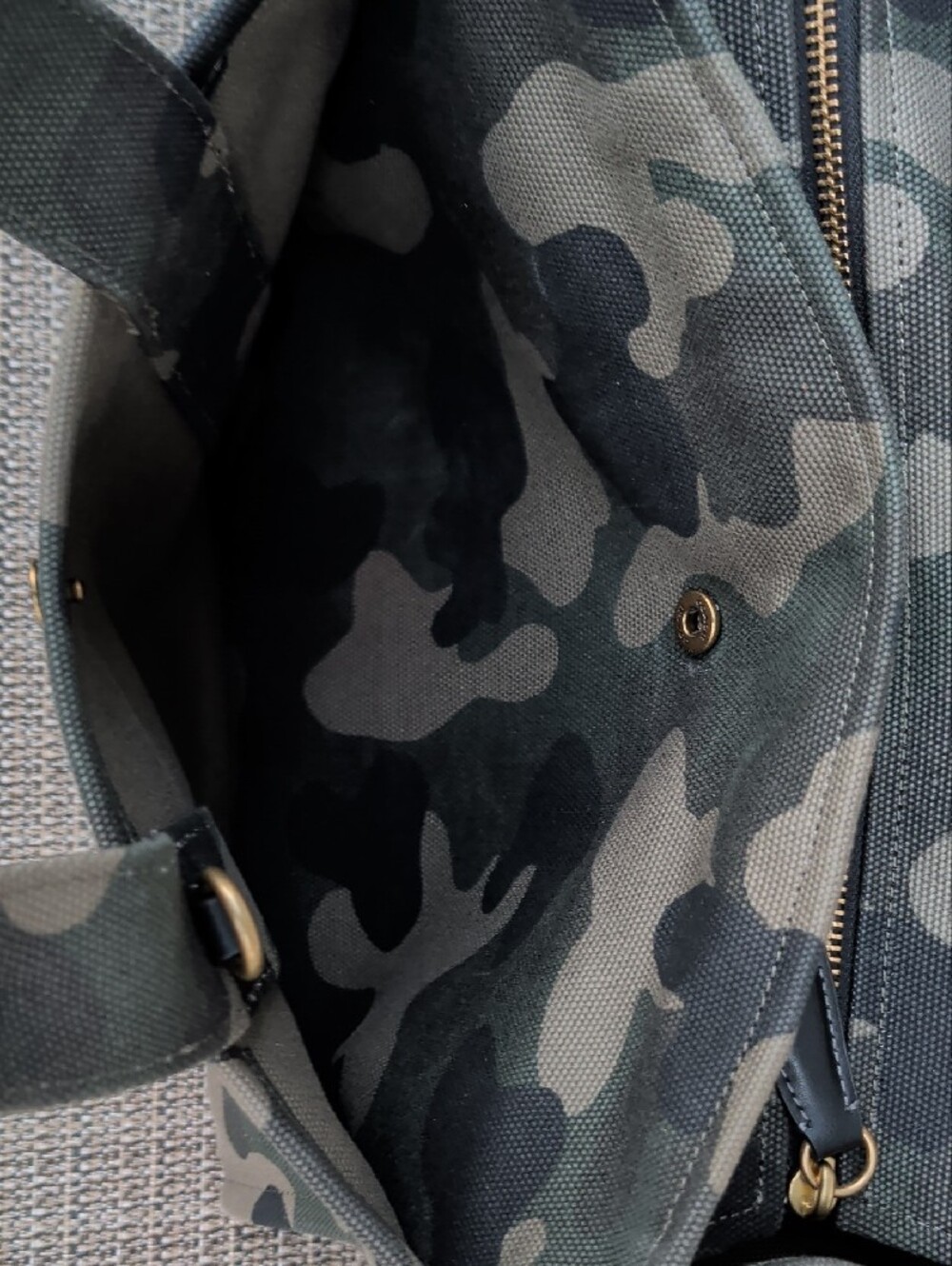 Coach Medium Camo Canvas Cargo Tote (CY845) EUC - Picture 6 of 9